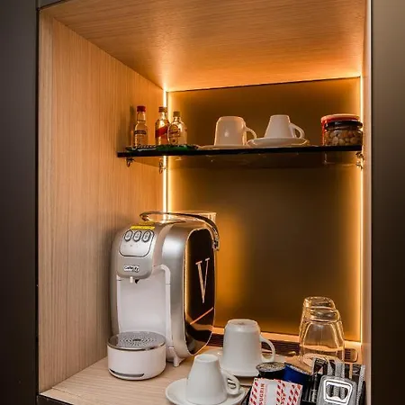 Vatel 4* Superior מלון