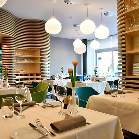 Отель Vatel 4* Superior Martigny