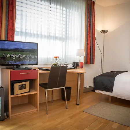 Vatel 4* Superior מלון 4*