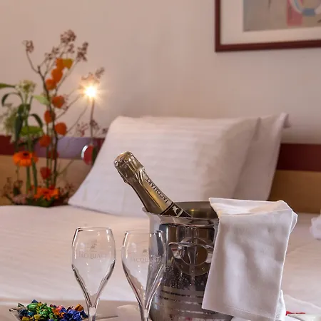 Vatel 4* Superior Hotel