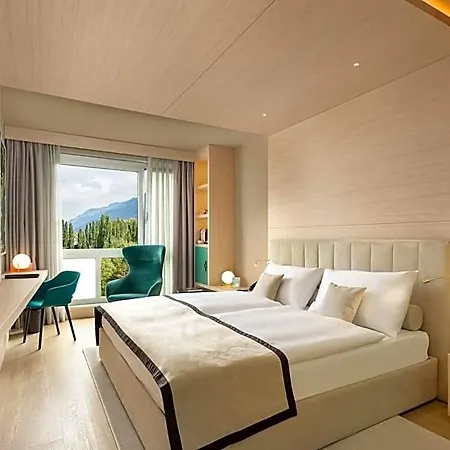 Vatel 4* Superior Hotel